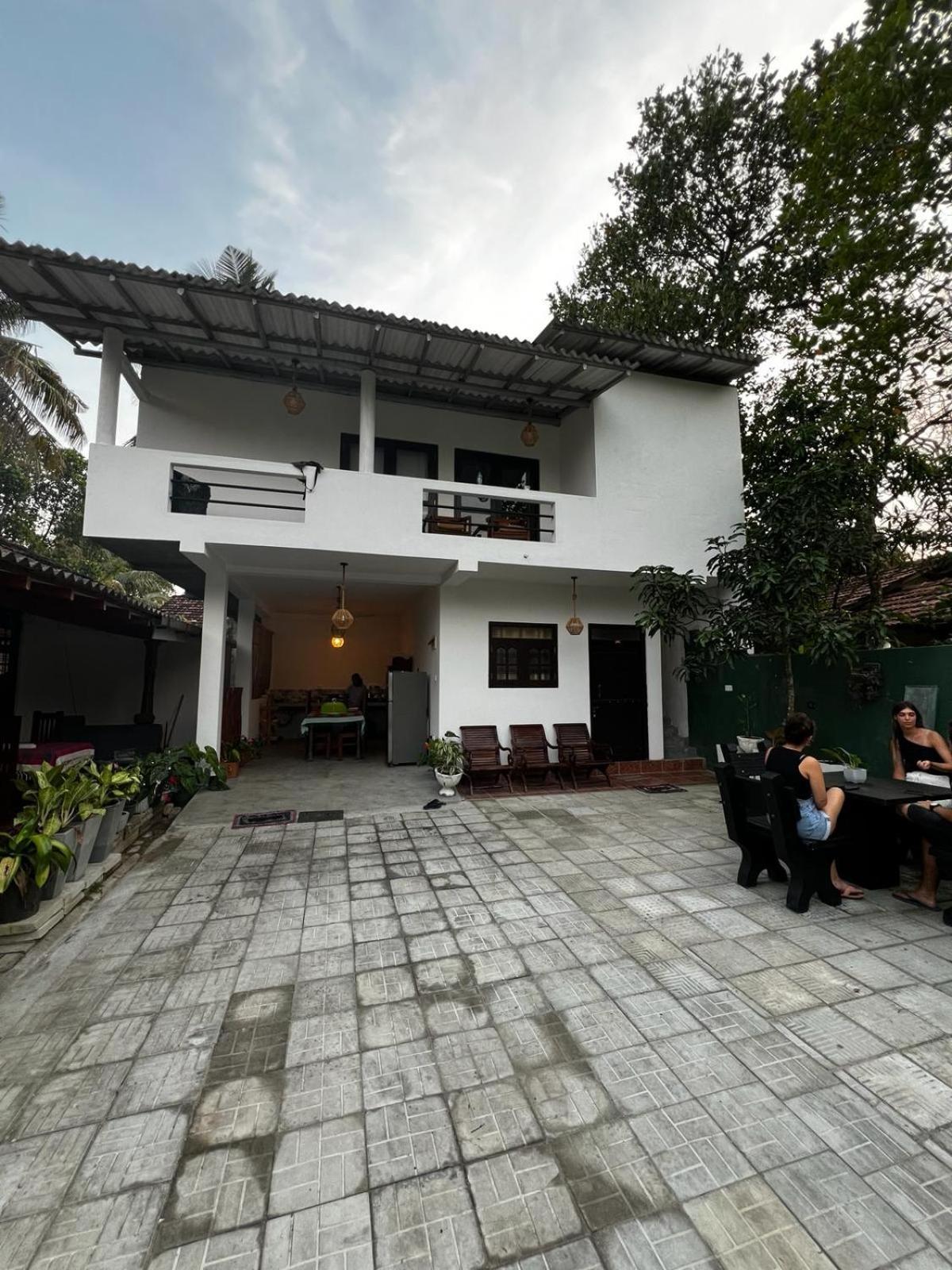 Little Villa Guest House Ахангама Экстерьер фото
